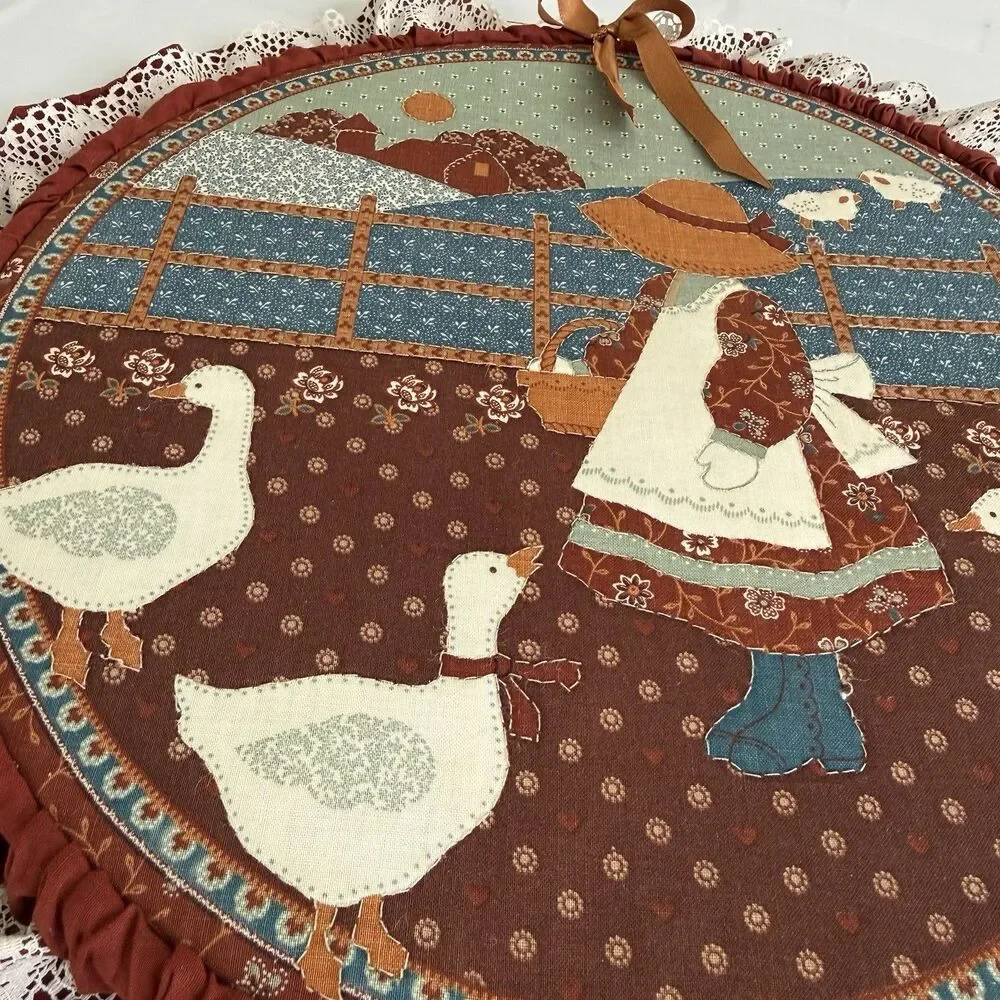 Vintage Sunbonnet Sue Geese Quilted Hoop Wall Hanging Cottagecore 12